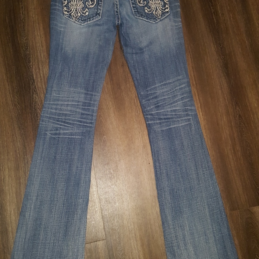 Miss Me Bootcut - Size: 27